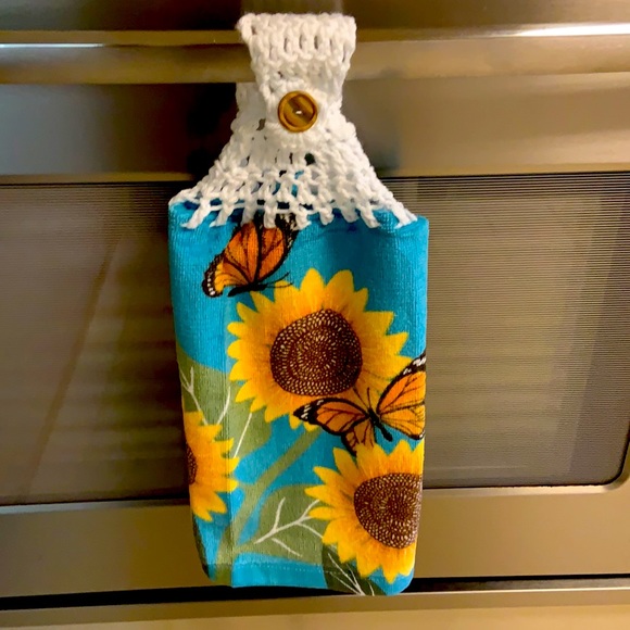 Hand Crafted Crocheted Top Butterflies Hanging Kitchen or Bathroom Hand Towels - Picture 5 of 7